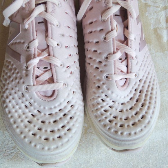 New Balance Pink & White Fresh Foam Athletic Running Shoes 6.5 - Picture 3 of 10